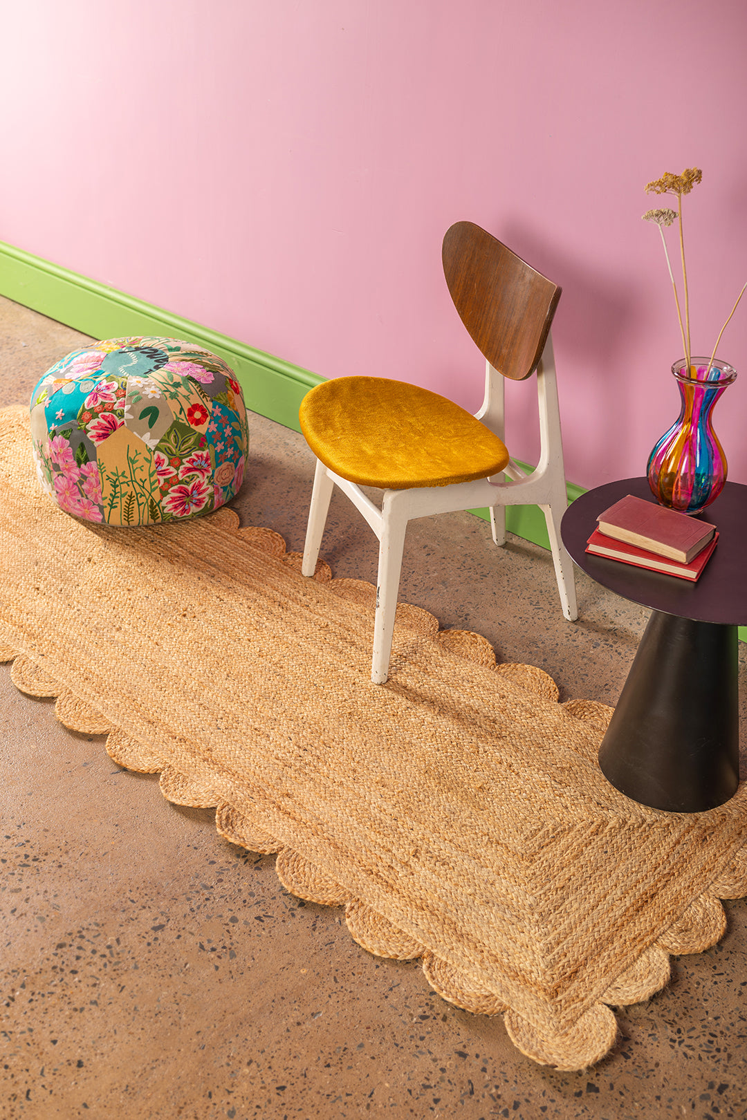 Jute Natural Runner Rug with Scalloped Edge