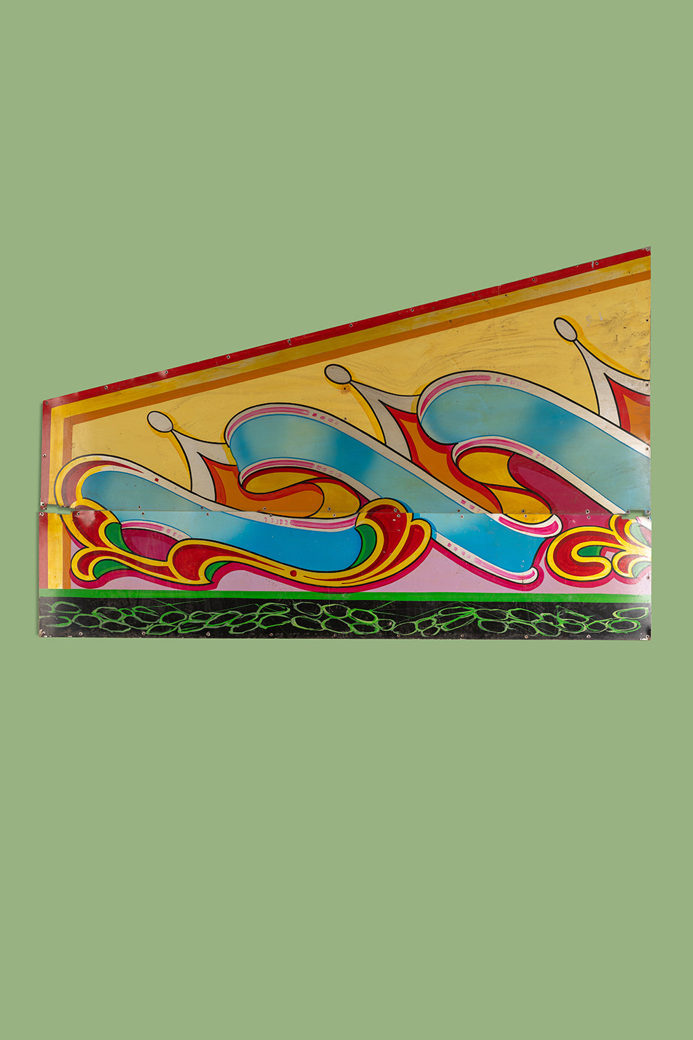 Swirl & Scroll Metal Fairground Sign - Left Side (2 parts) <p>W:195.5cm D:0.2cm H:126cm </p>