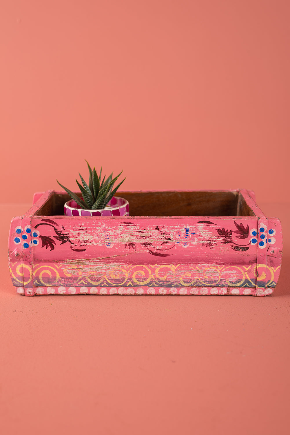 Hand Painted Vintage Brick Mould (Re-worked) - 568