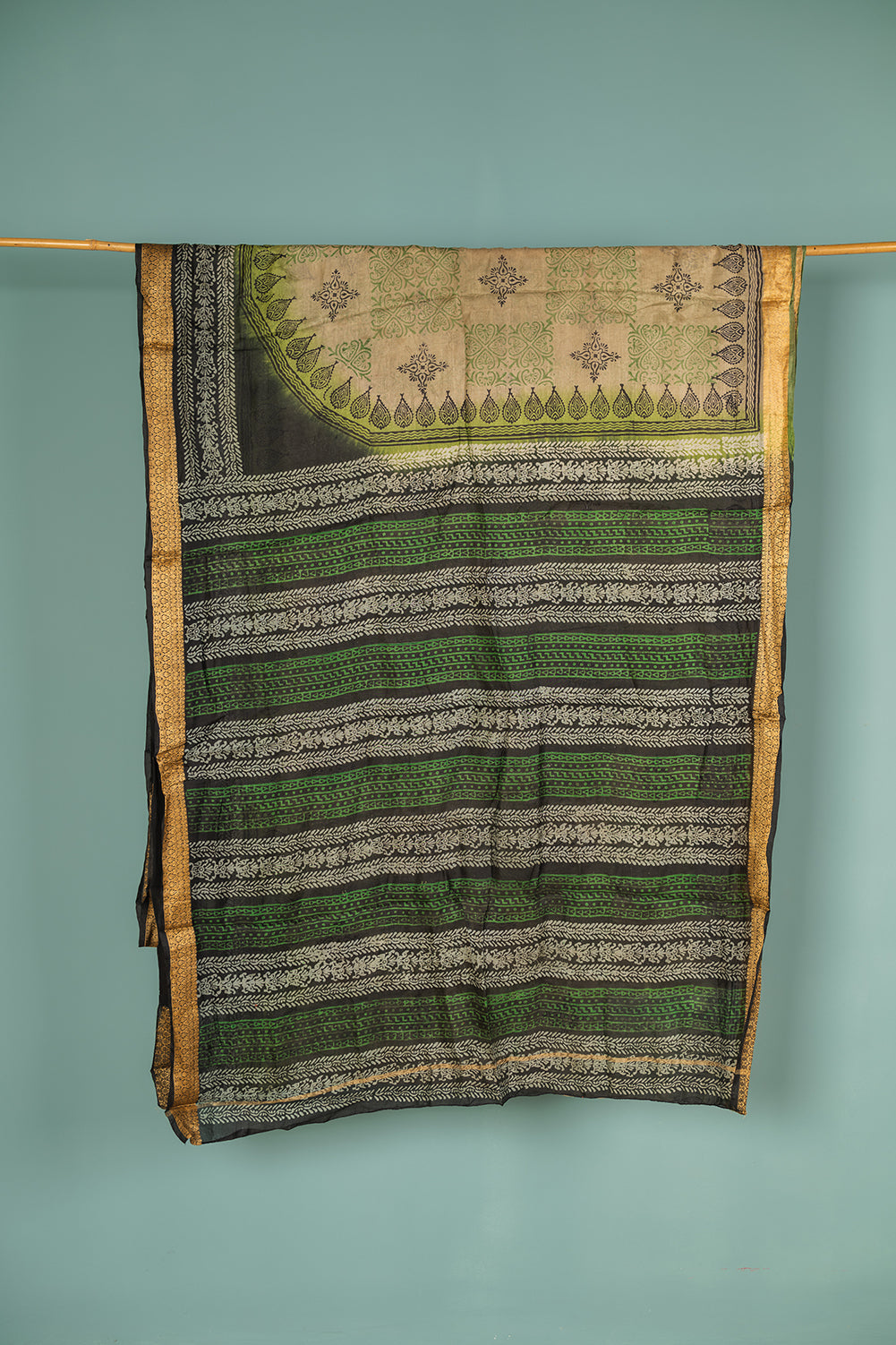 Vintage Silk Sari - 5 Metres Long - 2036
