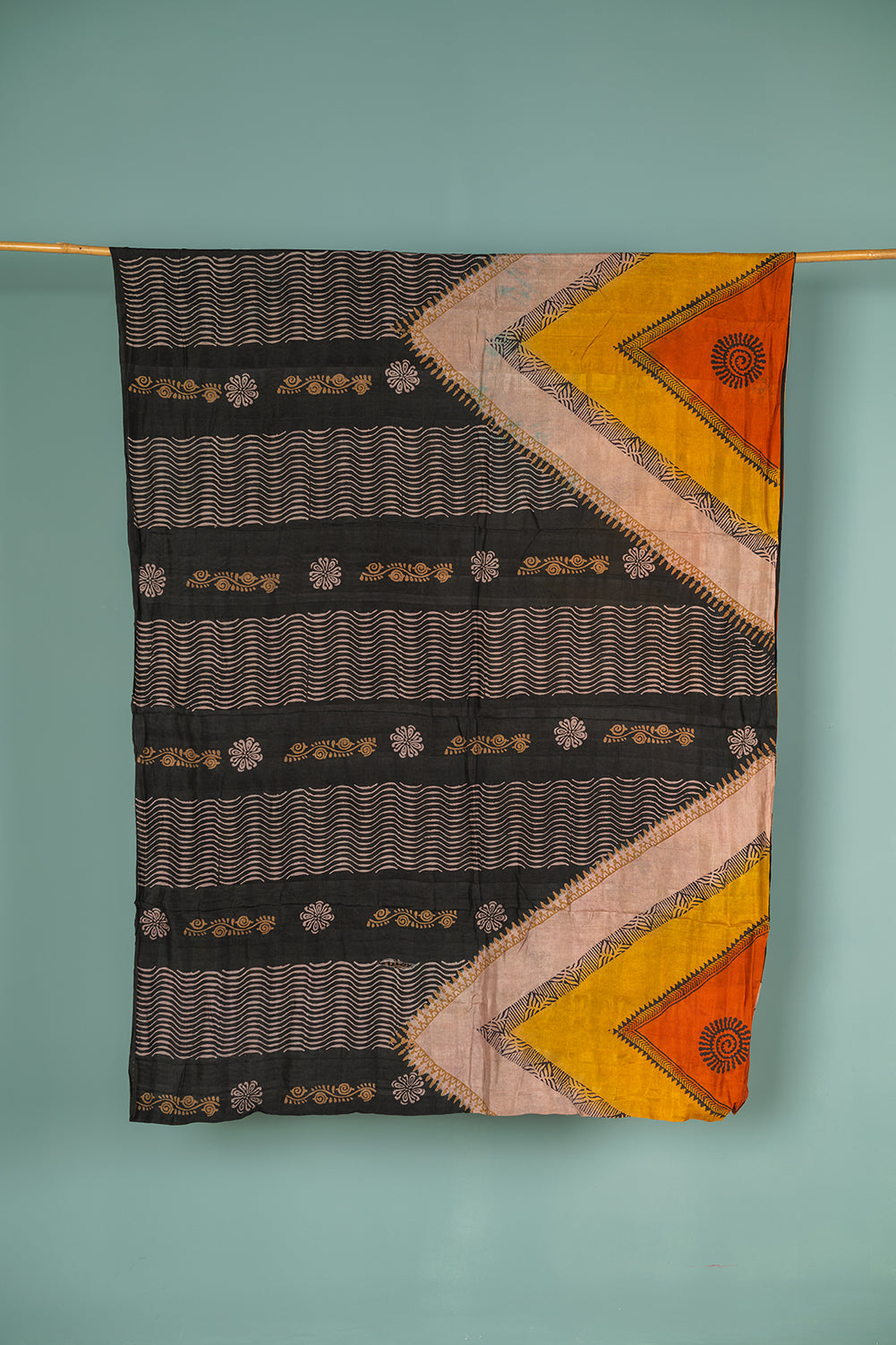 Vintage Silk Sari - 5 Metres Long - 2055