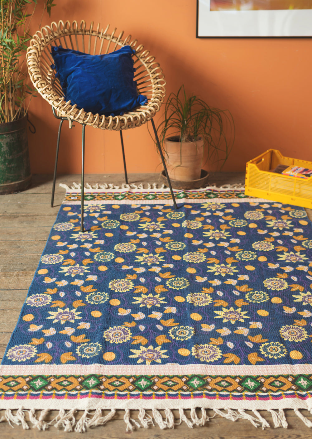 Navy Passion Flower 100% Recycled Medium Rug