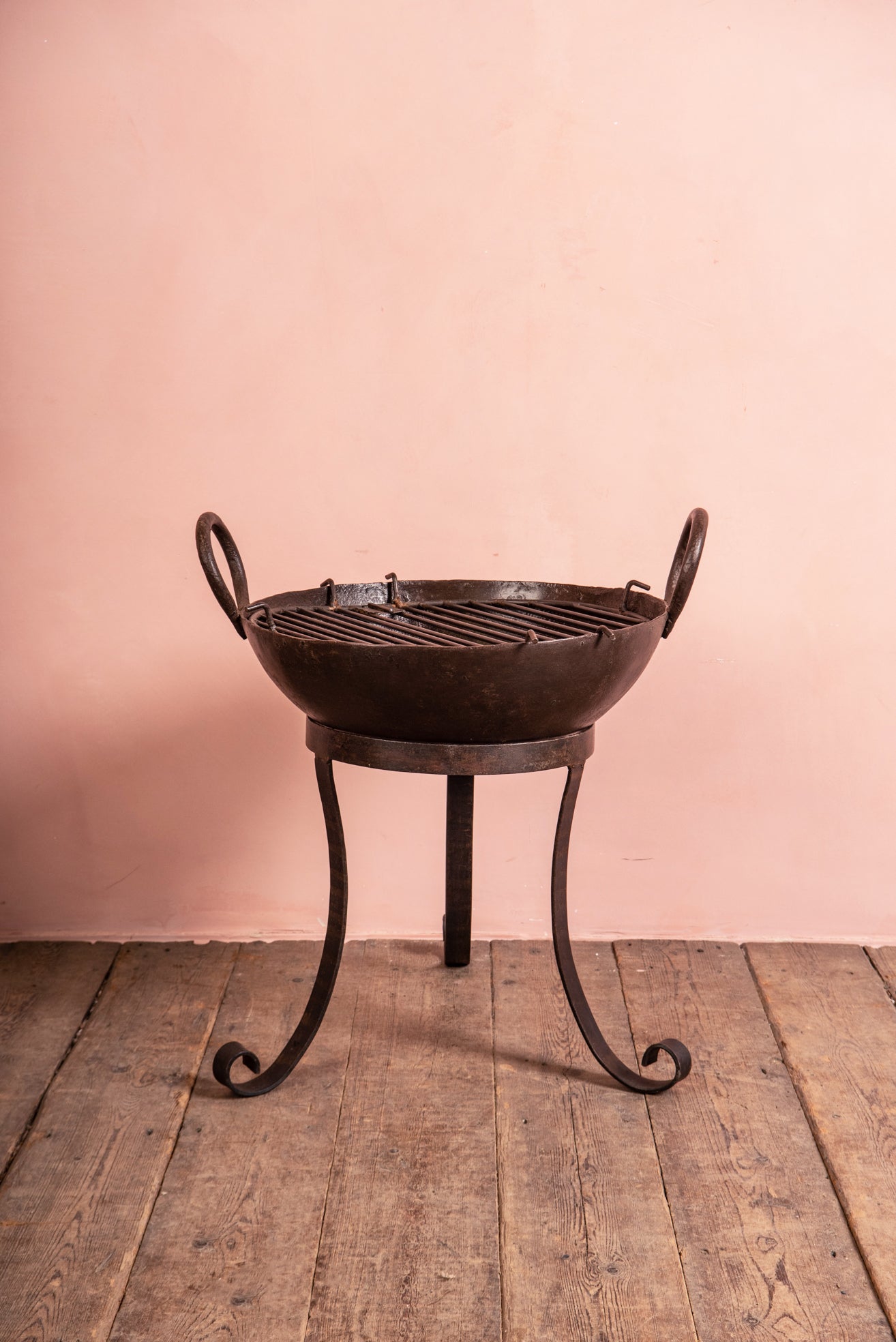 Vintage Fire Bowl With Rack -03