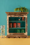 Vintage Cream Showcase