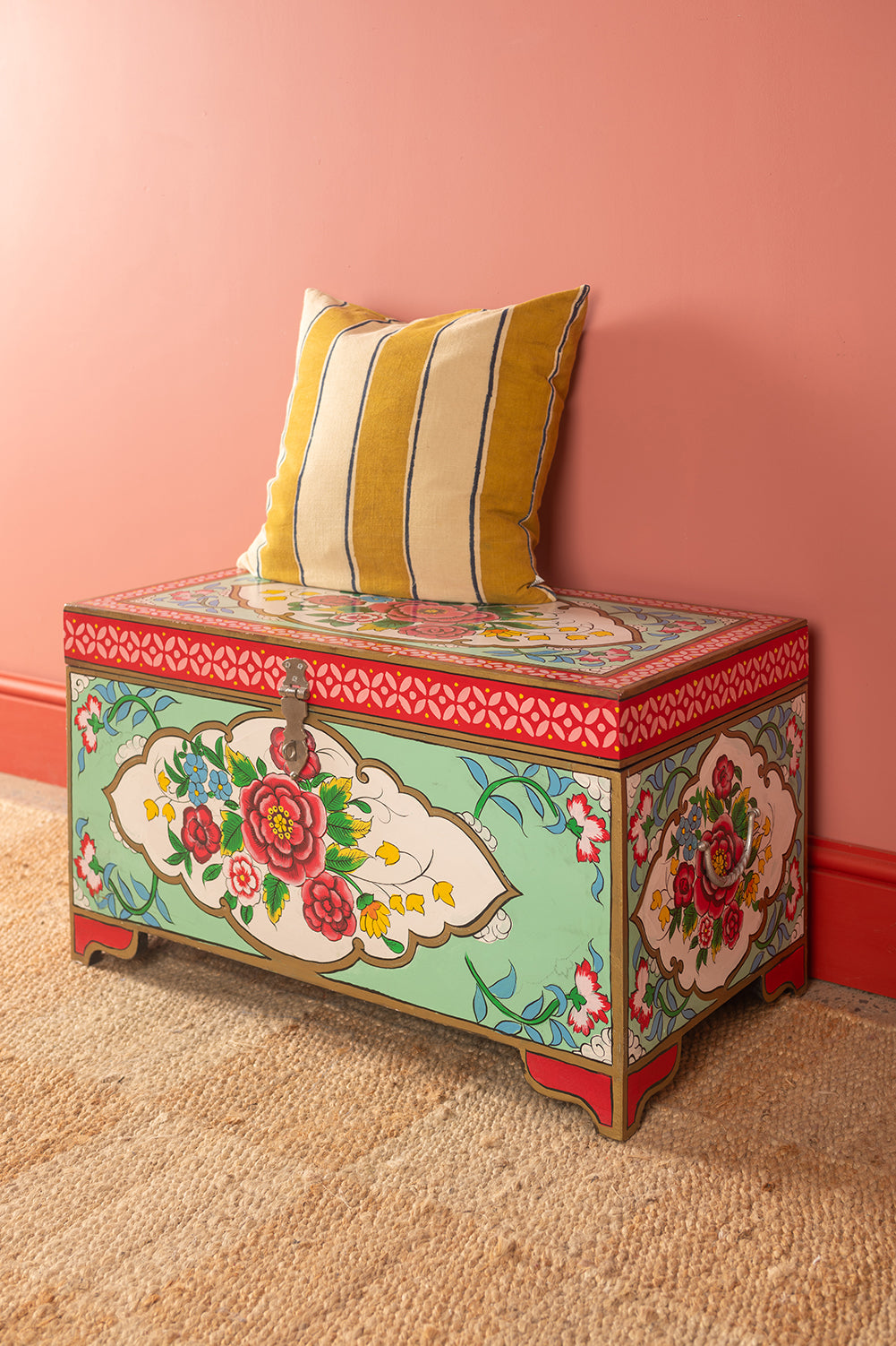 Ex Sample/Seconds Rose Bouquet Hand Painted Trunk