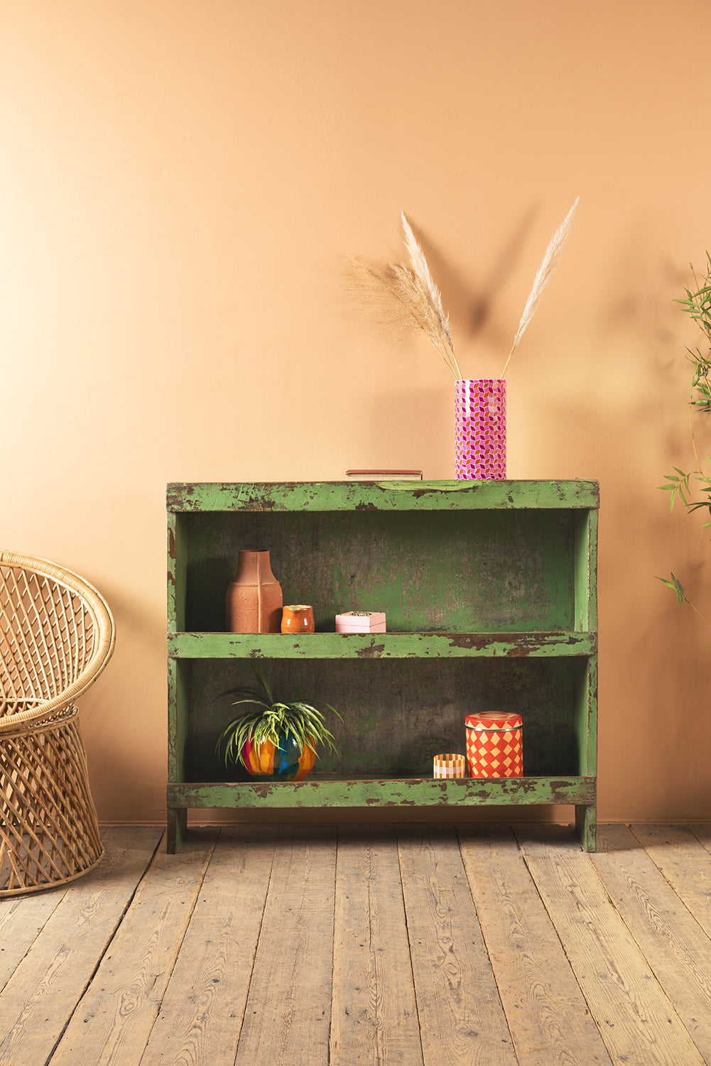 Vintage Green Wooden Shelves <p>W:107.5cm D:23.5cm H:93cm </p>