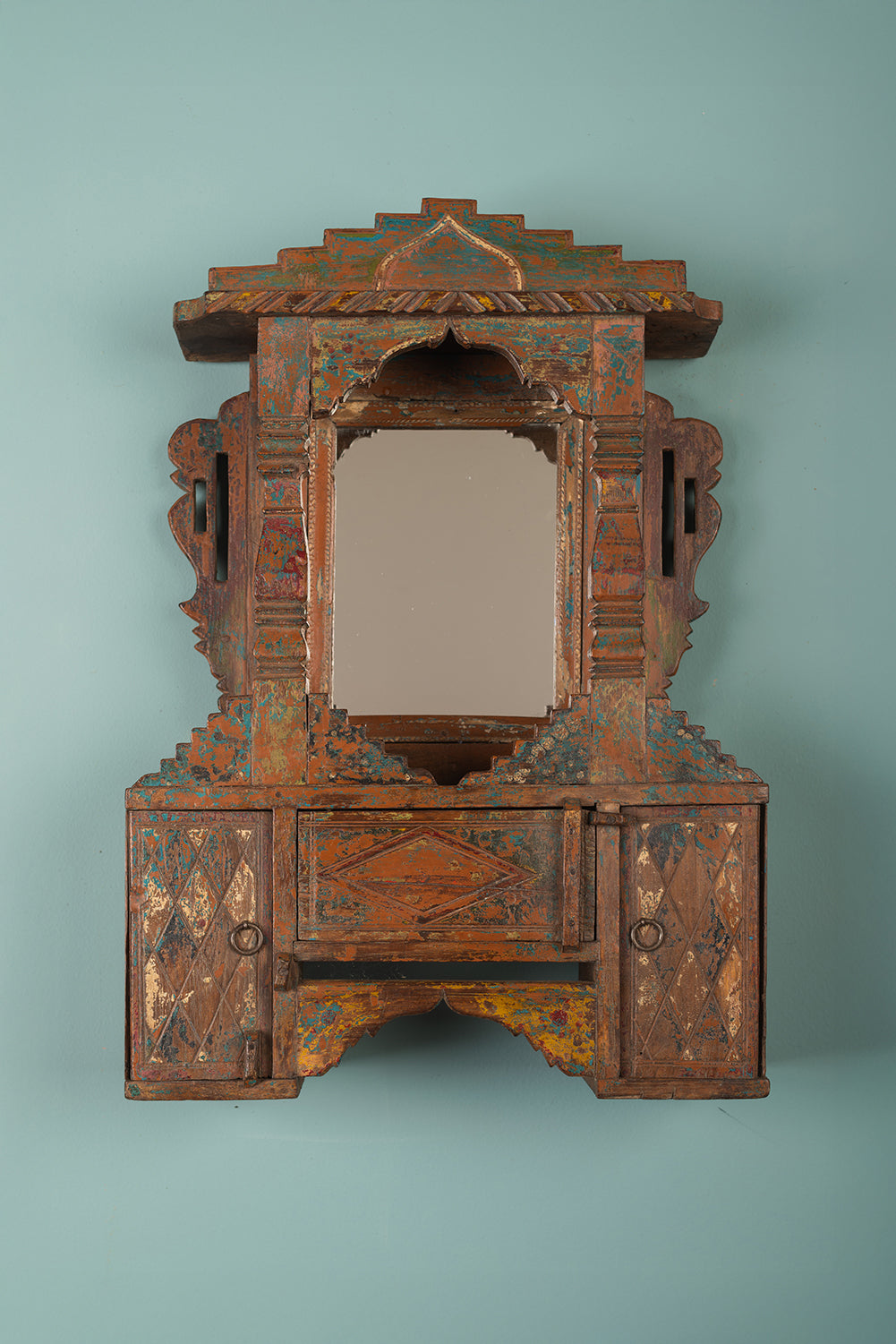 Vintage Wooden Temple Wall Mirror <p>W:38.5cm D:12cm H:55cm </p>