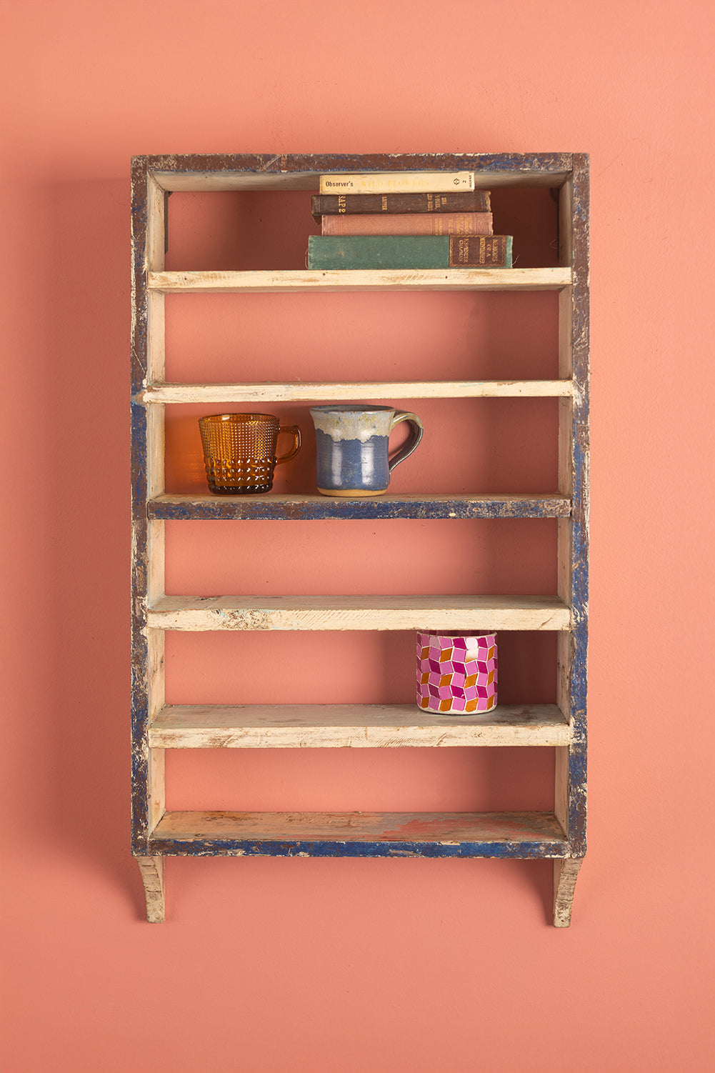 Cream & Blue Vintage Wall Shelves <p>W:47cm D:12cm H:75cm </p>
