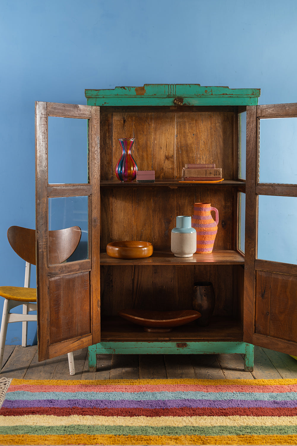 Turquoise Vintage Display Cabinet W:93.5cm D:48cm H:157cm – Ian