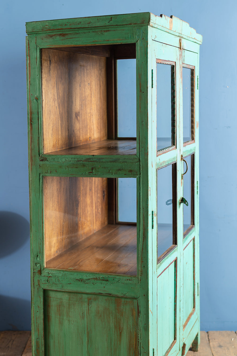 Turquoise Vintage Display Cabinet W:93.5cm D:48cm H:157cm – Ian