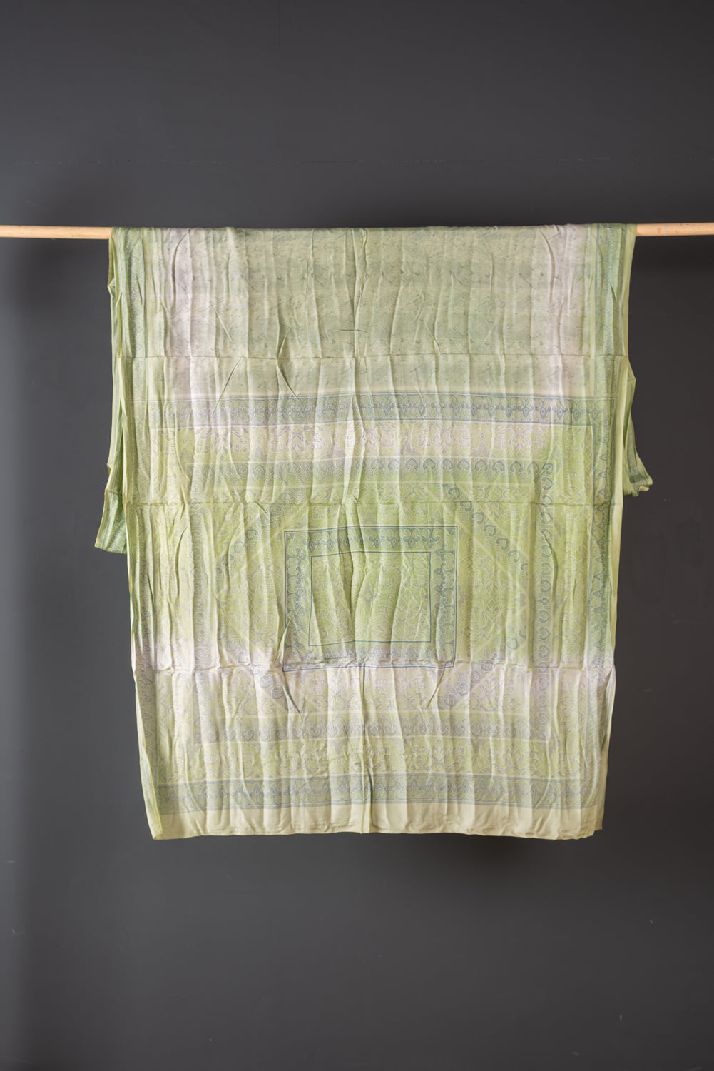 Vintage Silk Sari - 5 Metres Long - 1877