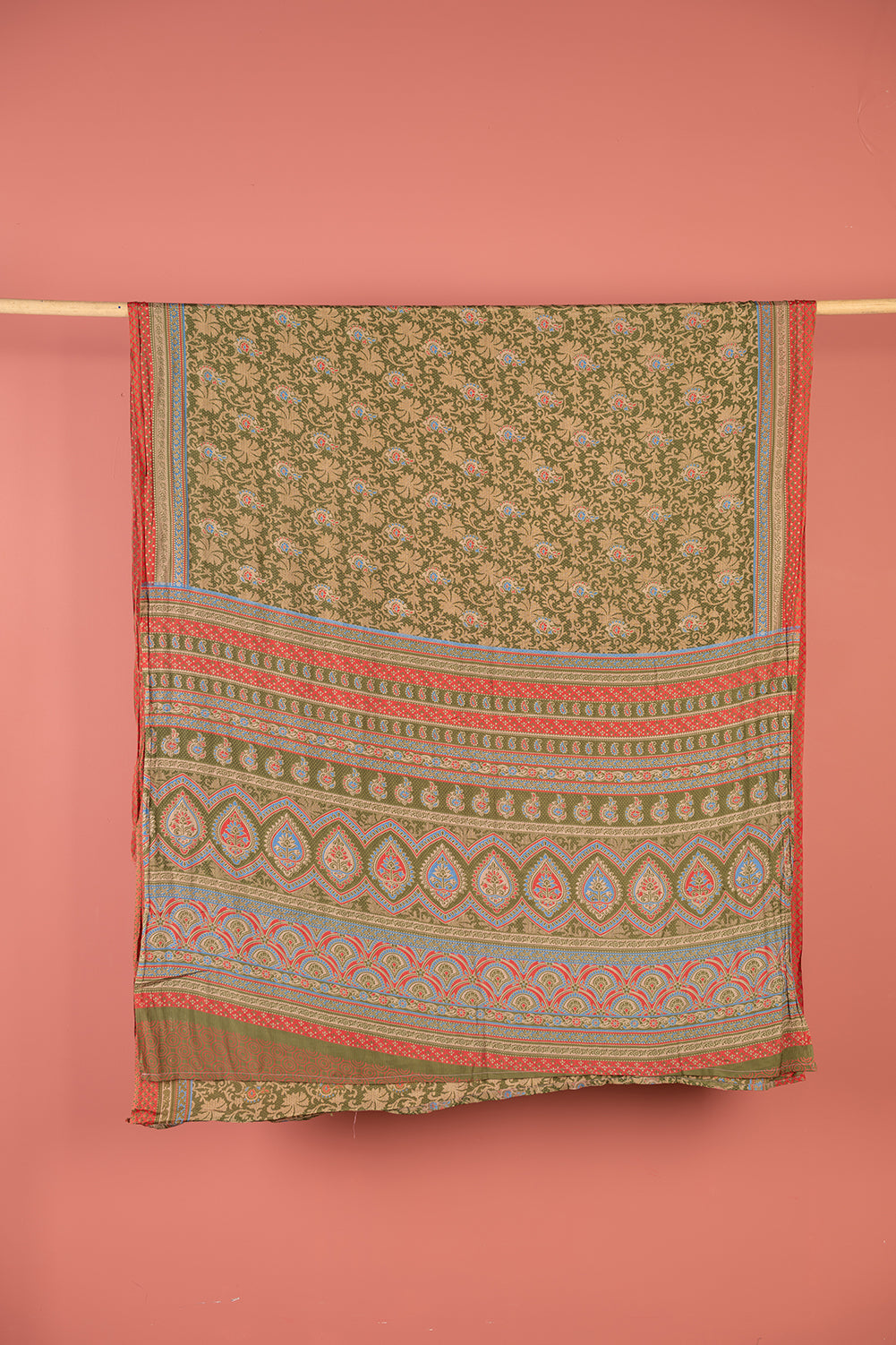 Vintage Rayon Sari - 5 Metres Long - 4516