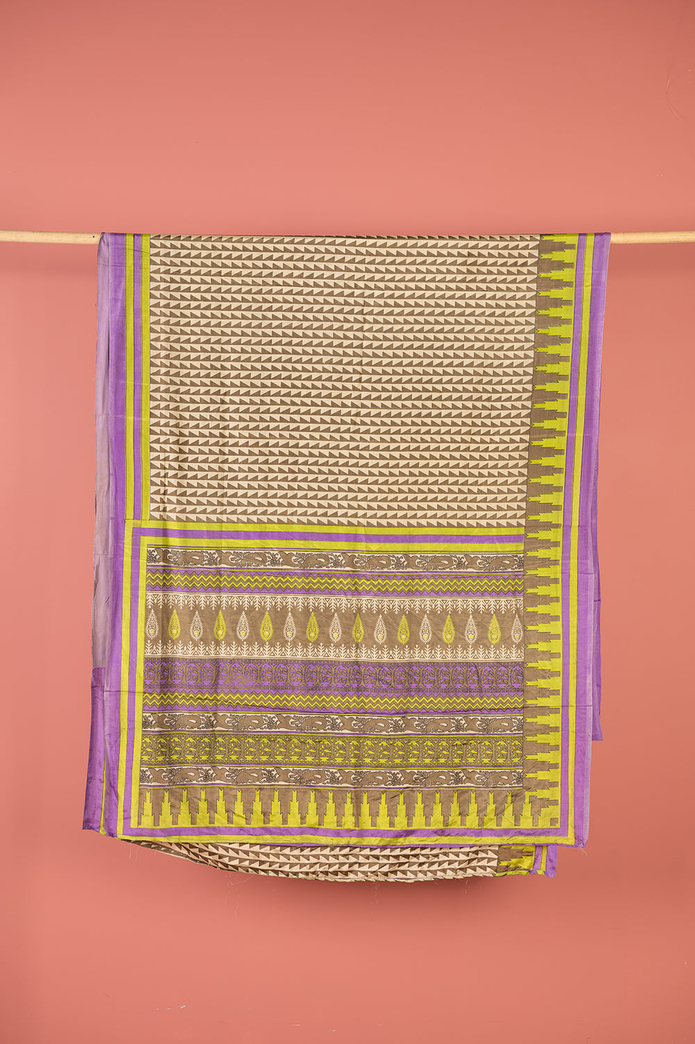 Vintage Rayon Sari - 5 Metres Long - 4518