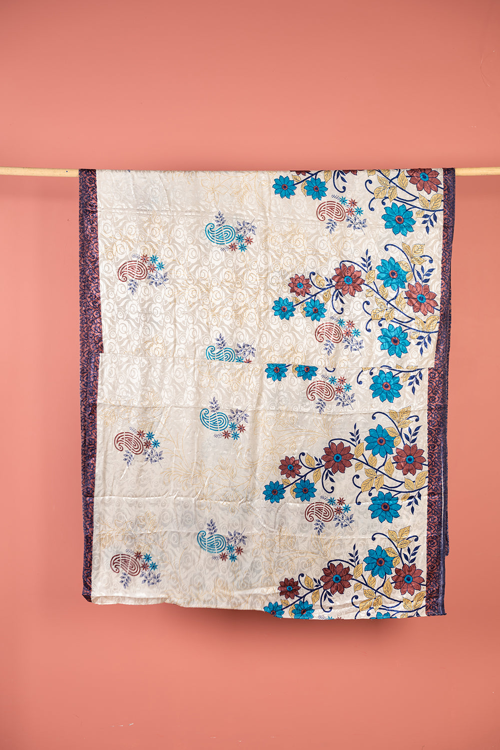 Vintage Rayon Sari - 5 Metres Long - 4546