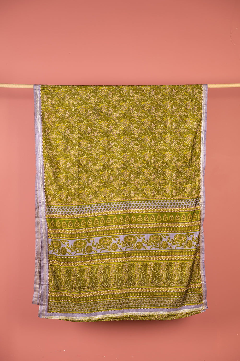 Vintage Rayon Sari - 5 Metres Long - 4558