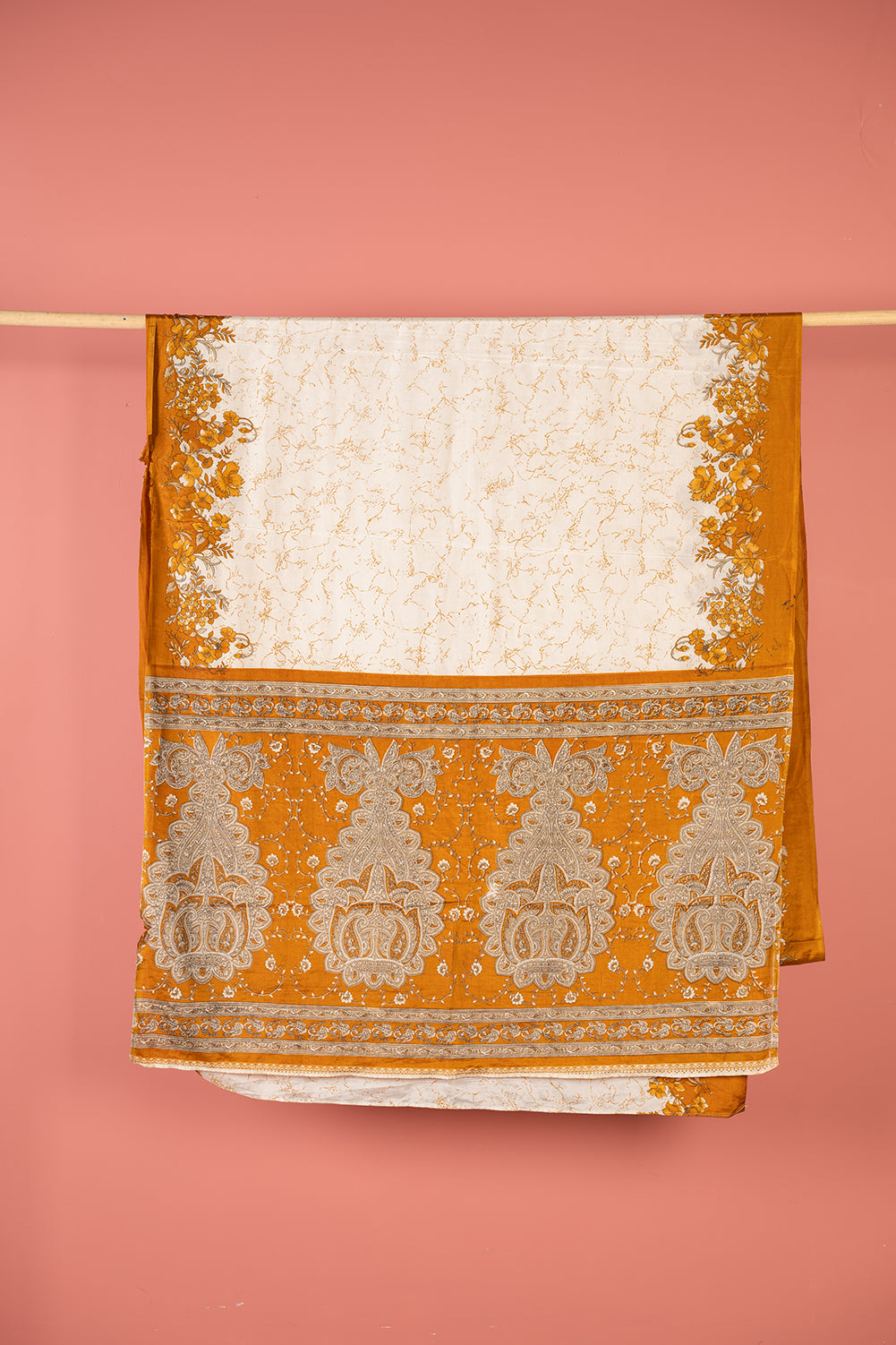 Vintage Rayon Sari - 5 Metres Long - 4568