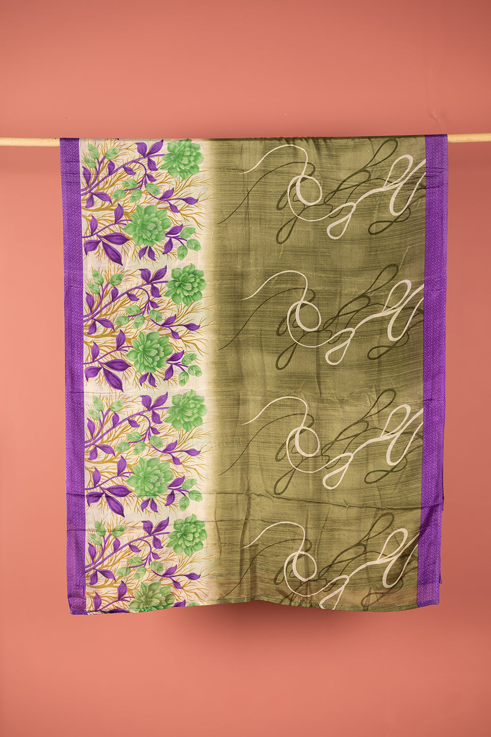 Vintage Rayon Sari - 5 Metres Long - 4709