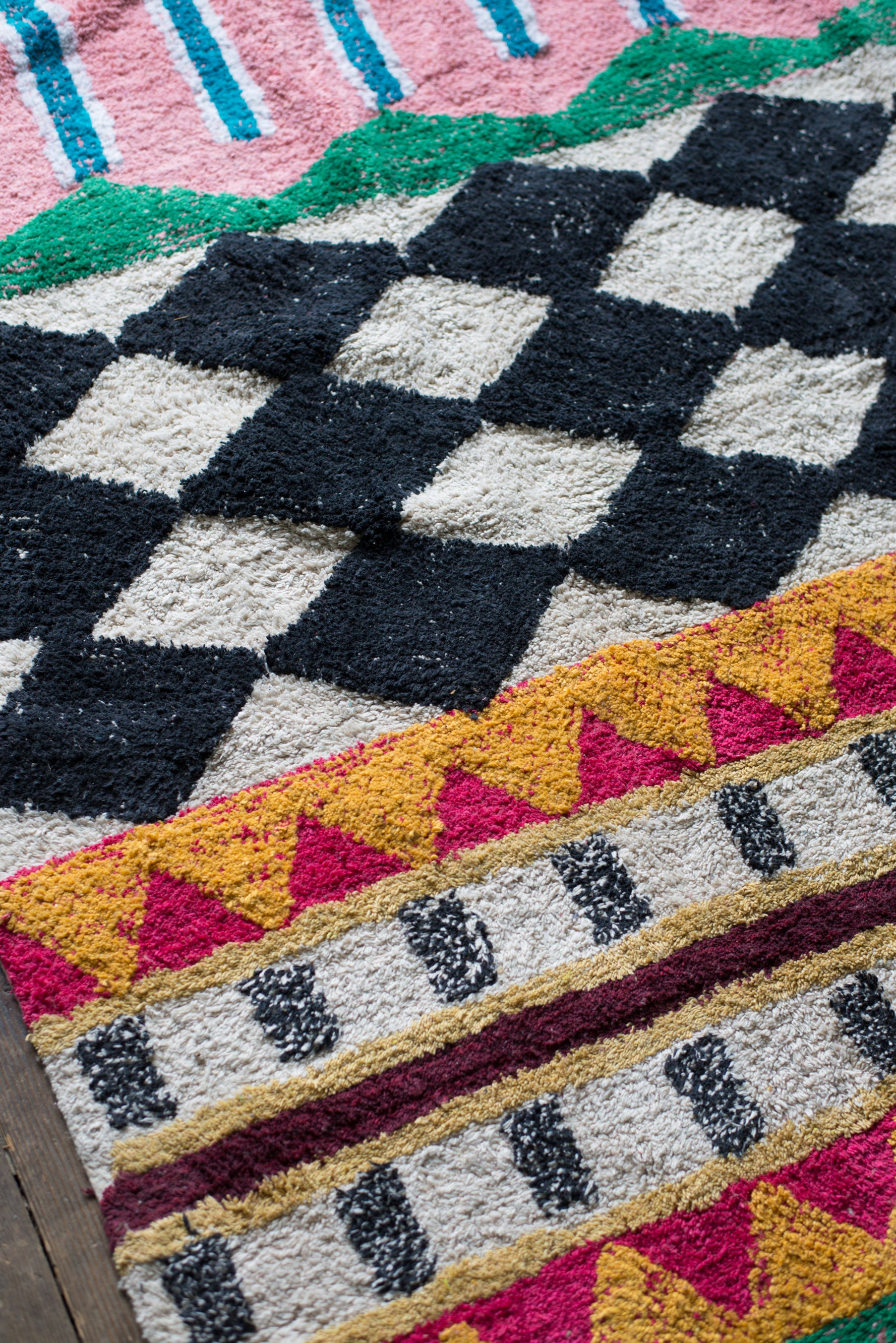 44.5×101 \"Play with snow” ViNTAGE RUG Azerbaijan Vintage Turkish Rug – Ian Snow Ltd