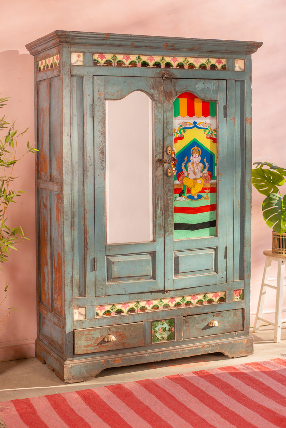 Blue cupboard discount